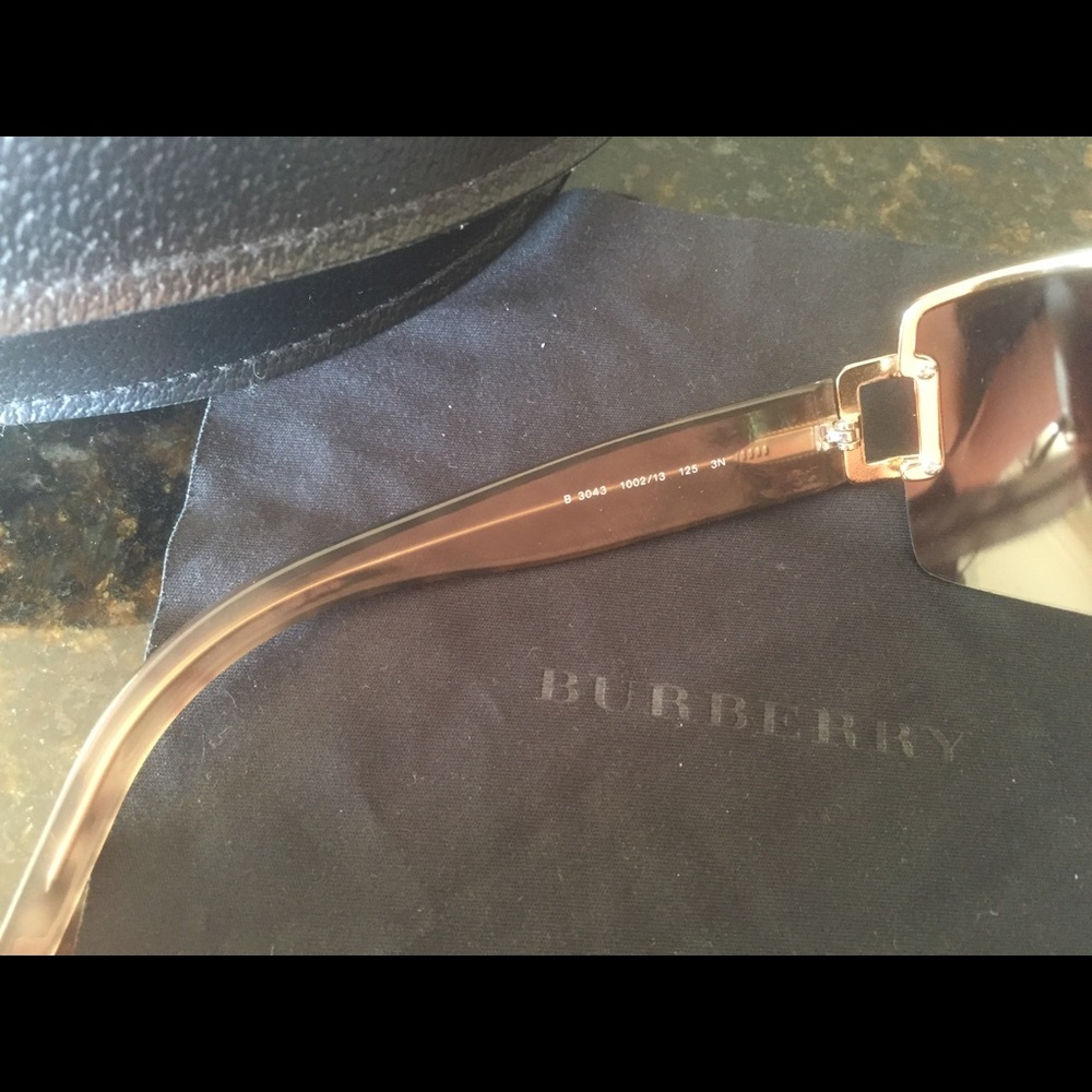 Authentic Burberry Sunglasses - Picture 10 of 14